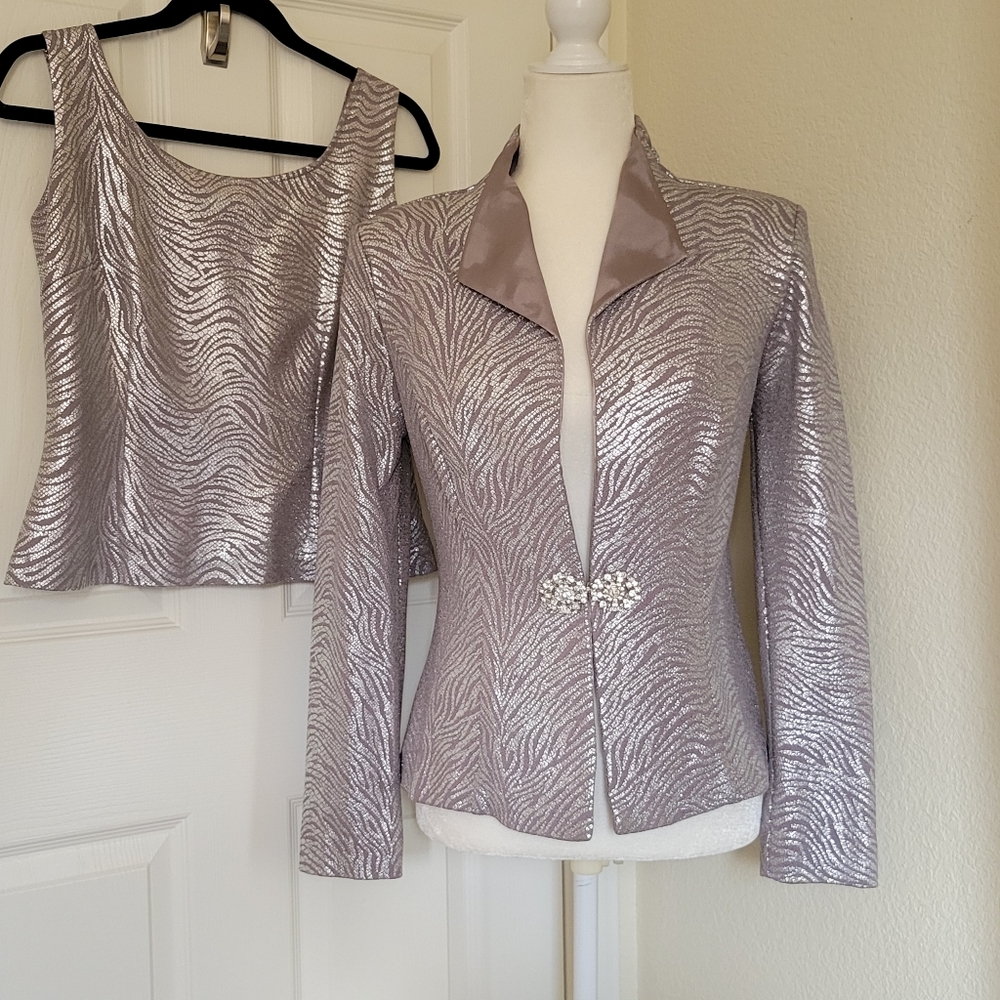 Evening Tank and Jacket - Picture 3 of 14